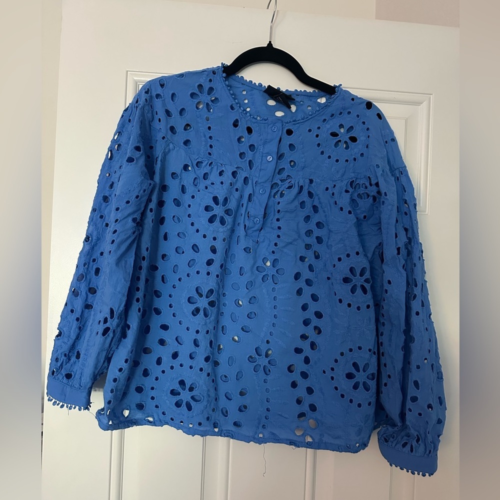 Liv Los Angeles Blue Eyelet long sleeve button blouse size Large